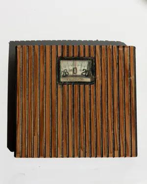 VINTAGE COUNSELOR Faux Wood Grain RETRO BATHROOM WEIGHT SCALE