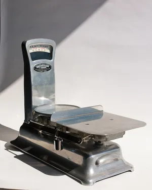 Antique the exact weight scale Used at Sees Candy in California in the 1960s
