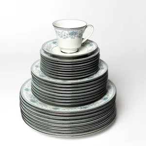 Noritake Plate Contemporary Blue Hill Pattern Blue flowers with Silver painted Rim Dinner Plate - 10.5