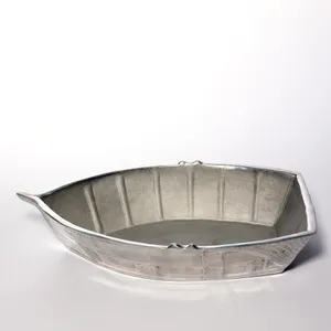 Metal MIKASA Oceanside Boat Server