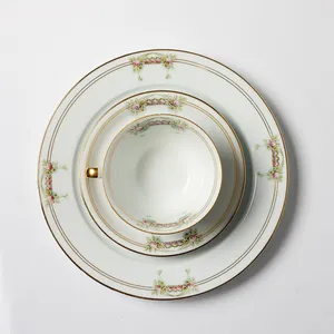 Krautheim Selb Bavaria Dinner Plate Fine China Simple Pink Flowers Gold Paint around the rim