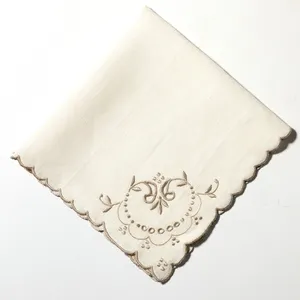 Vintage Pure Linen Embroidered Napkins pattern