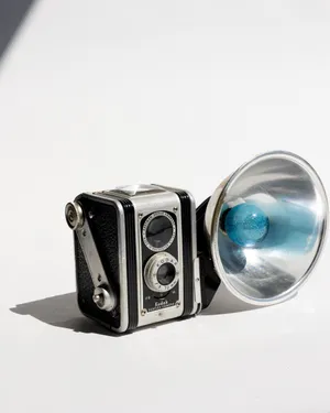 Vintage Kodak Duaflex Camera With Flash Dish and Blue Flash Bulb