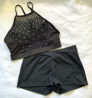 Standard Black Medium
