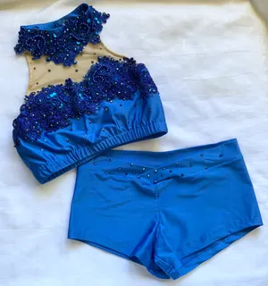 Custom Royal appliqué small
