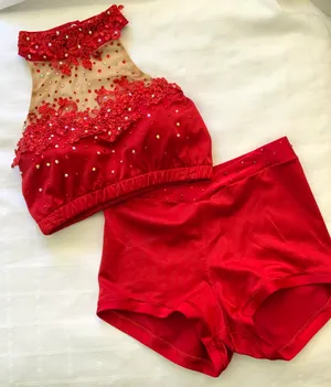 Custom red applique midrise Small