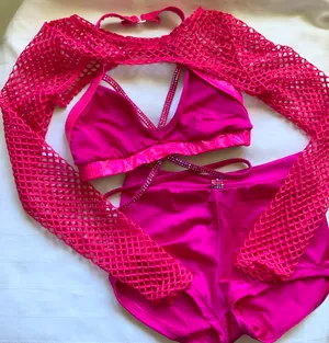 Custom Hot pink strappy sm top/midrise shorts Medium