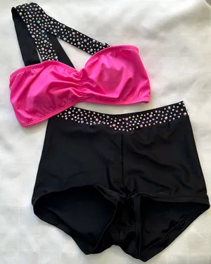 Custom Dallaswear top small/Midrise shorts Small