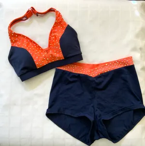 Custom Dark Navy/Paprika sm top/midrise med shorts
