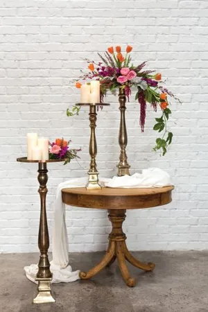 Gold Sculpture Stand