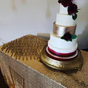 Gold Cake Stand 18