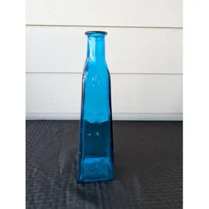 V14 Tall turquoise vase