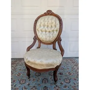 F26 cream vintage 