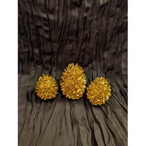 HC3 Gold metal pinecone set of 3