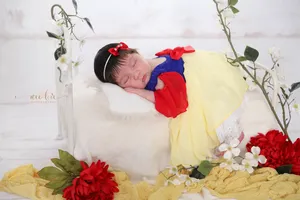 Snow White Newborn 