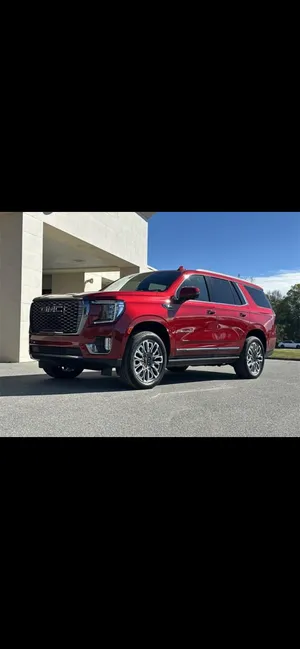 2024 GMC Yukon Denali-Red