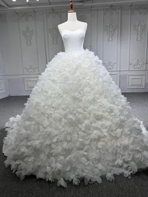 S05AAT 1669 3D Flower ruffle puffy ball gown Yap Zi Qi