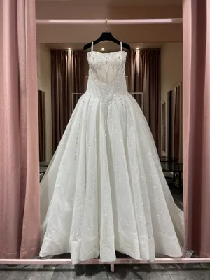 1686 Melinda hacchi plus plus size 