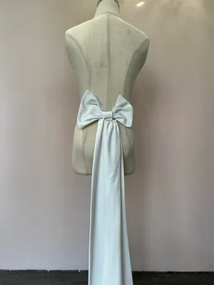 S05AAT 1129 Ivory white detachable ribbon