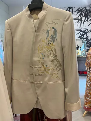1699 COAT Beige / Gold CN suit with embroidery 