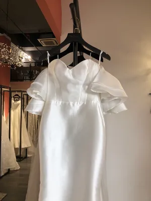 S05AAT 0725 - Fluffy off shoulder msteh satin mermaid back full dart