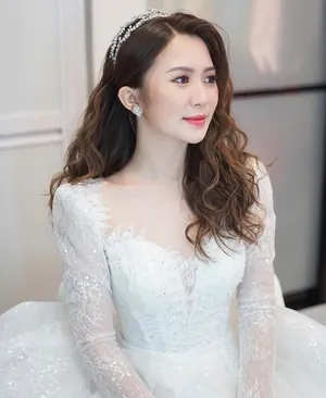 S05AAT 0705 - Maggie Ong french lace long sleeves premium ball gown