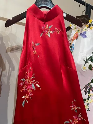 S05AAT 1507 simple cheongsam bright red small lace key hole back
