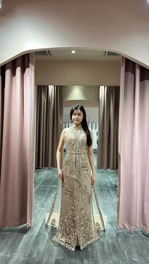 S05AAT 1374 Indonesia sangjit Cheongsam brown gold dragon back slit