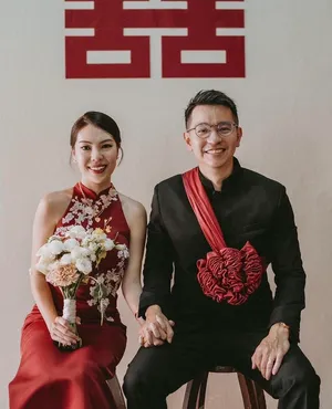 S05AAT-1273 modern cheongsam Veng Yie Maroon