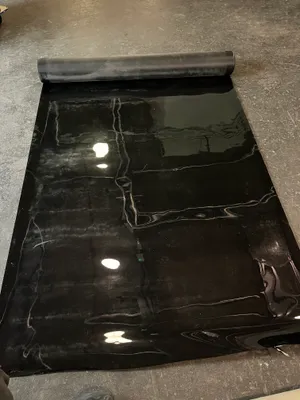 Black Gloss Lino 1.5x7m/1.5mx23m
