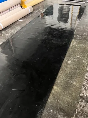 Black Gloss Lino 5.2mx1.5m