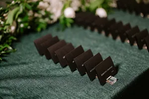 Clear Call Escort Card Holder
