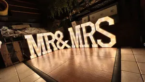 MR&MRS Marquee Lights 3' Height span of 10'