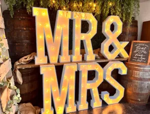 MR&MRS Marquee Lights