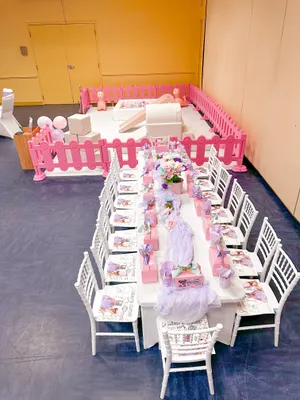 Table and Chairs Set 