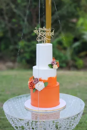 Cake Swing