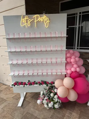 White Champagne Wall