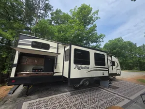 Reflection Camper