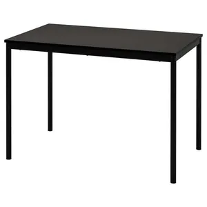 Schwarzer Tisch 