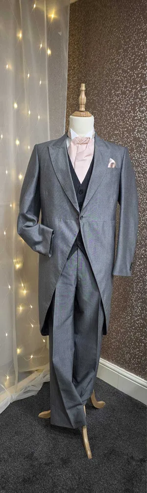 Grey Tail Coat Suit – 38R