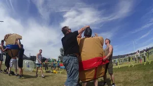 Sumodragter, Unicorns og bumper balls