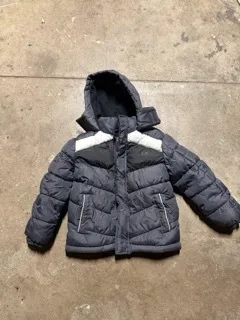 5/6T: CB (Grey w/white and black stripe)