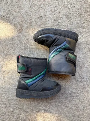 9-10T: Itasca, Black - with green and blue stripe
