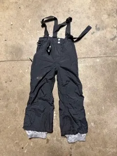 3/4T: Trespass (Black)