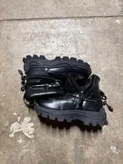 11T: Dream Pairs (Black)