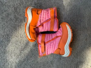 5T: children's place, Orange and pink
