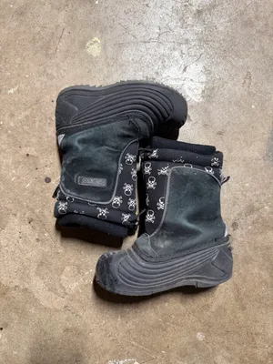 10T: Sporto (Black w/skulls)
