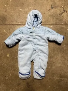 12M: Columbia (Blue)