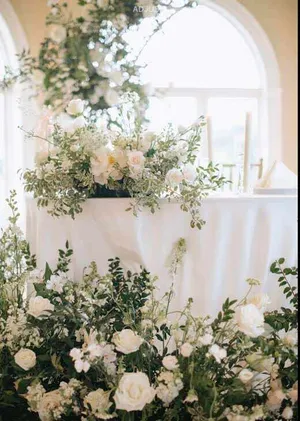 TABLE - SWEETHEART TABLE