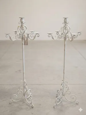 CANDELABRA - SINGLE WHITE FLOOR STANDING PILLAR CANDLE STAND